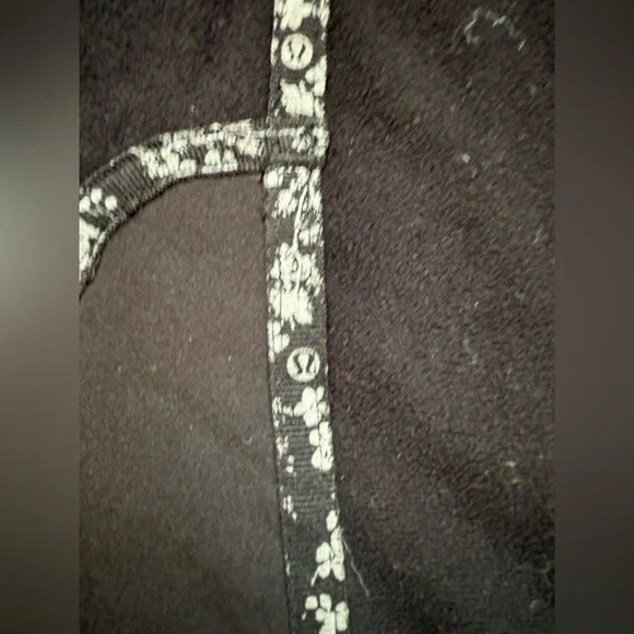 Lululemon rain coat/trench - 19” ptp - Picture 7 of 9